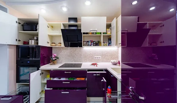 Фиолетовая кухня в Чите