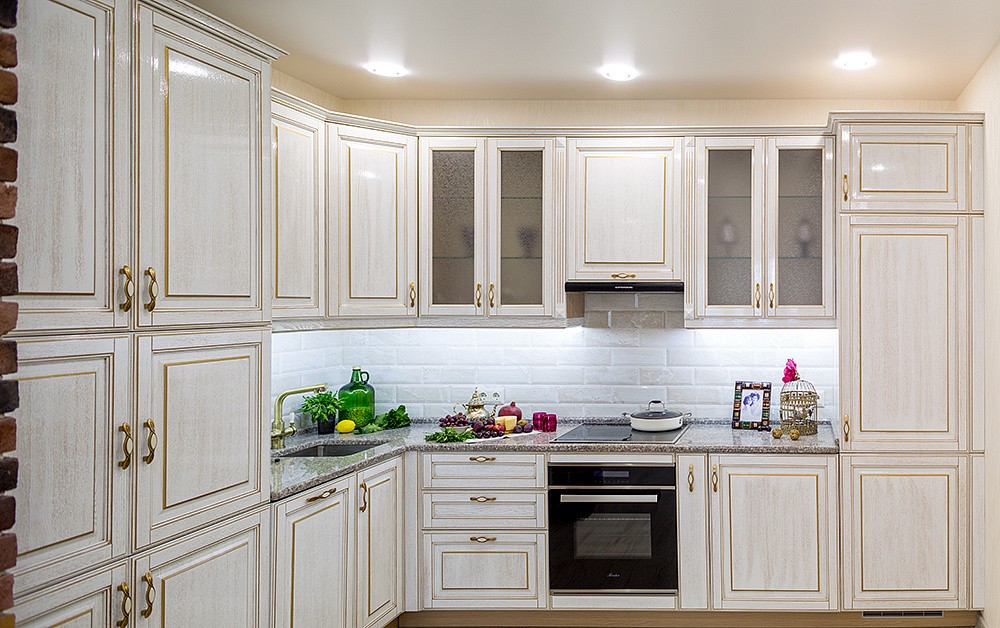 Кухня Виконт с патиной