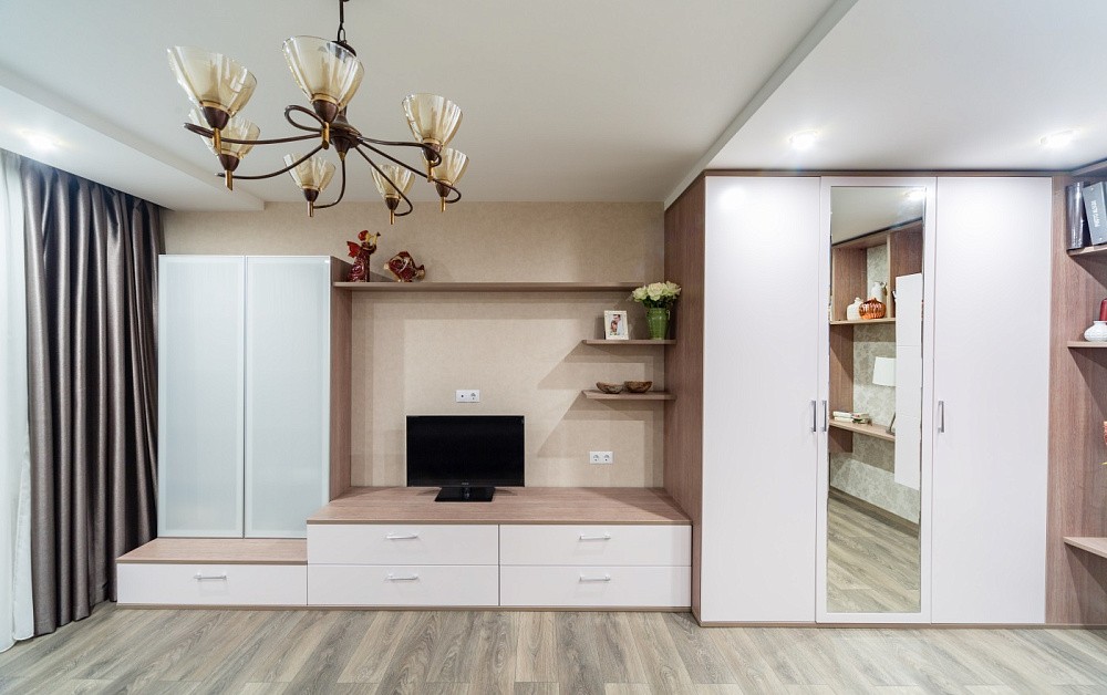 Гостиная и спальня в светлых тонах