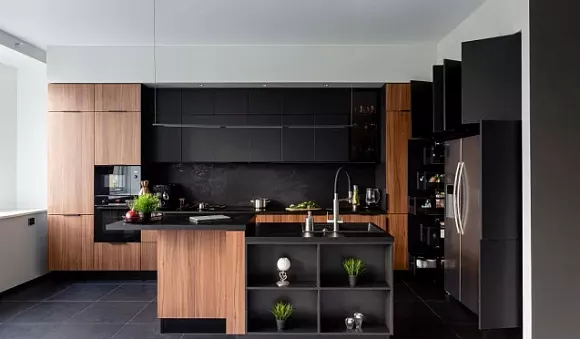 Коричневая кухня в Санкт-Петербурге