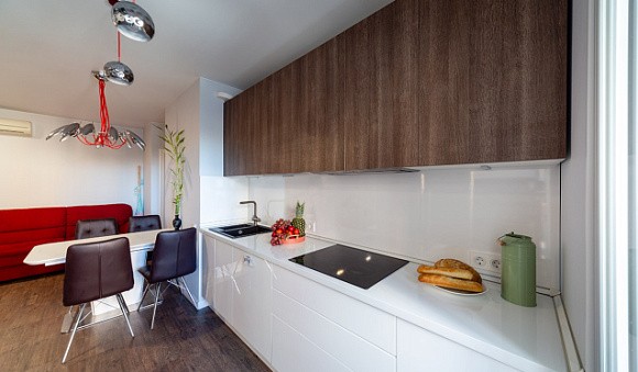 Светлая кухня в Сочи