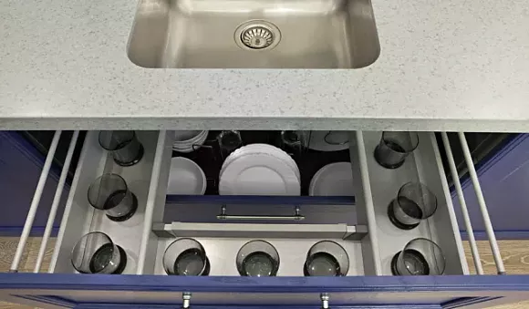 Синяя кухня в Санкт-Петербурге