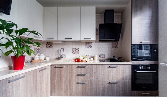 Коричневая кухня в Клину